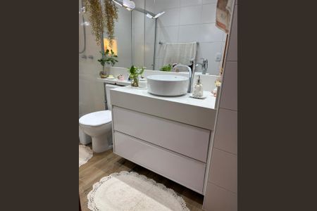 Apartamento para alugar com 94m², 3 quartos e 3 vagas Apartamento para alugar com 94m², 3 quartos e 3 vagasBanheiro social
