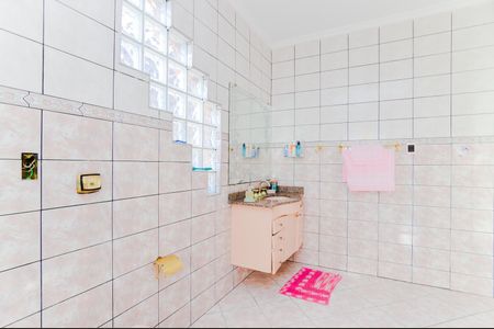 Banheiro da suíte de casa à venda com 3 quartos, 250m² em Parque Continental Ii, Guarulhos