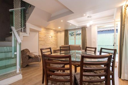 Casa à venda com 141m², 3 quartos e 1 vagaSala