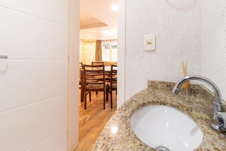 Casa à venda com 141m², 3 quartos e 1 vagaLavabo