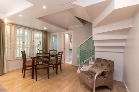 Sala de casa à venda com 3 quartos, 141m² em Hauer, Curitiba