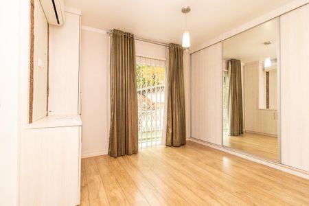 Casa à venda com 141m², 3 quartos e 1 vagaQuarto 1 suite