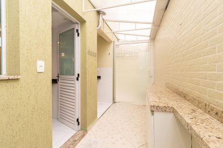 Casa à venda com 141m², 3 quartos e 1 vagaÁrea de Serviço
