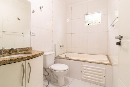 Casa à venda com 141m², 3 quartos e 1 vagaBanheiro da Suíte