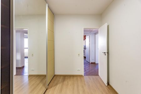 Quarto de apartamento à venda com 2 quartos, 114m² em Jardim da Saúde, São Paulo