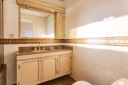 Apartamento à venda com 114m², 2 quartos e 2 vagas Apartamento à venda com 114m², 2 quartos e 2 vagasBanheiro da Suíte