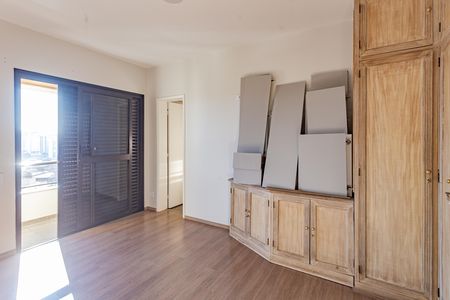 Apartamento à venda com 114m², 2 quartos e 2 vagas Apartamento à venda com 114m², 2 quartos e 2 vagasSuíte