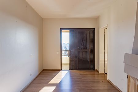 Apartamento à venda com 114m², 2 quartos e 2 vagas Apartamento à venda com 114m², 2 quartos e 2 vagasSuíte