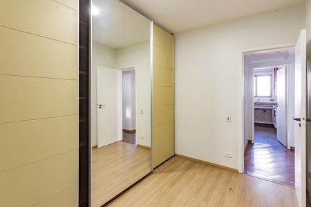 Apartamento à venda com 114m², 2 quartos e 2 vagas Apartamento à venda com 114m², 2 quartos e 2 vagasQuarto