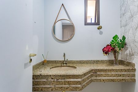 Lavabo de apartamento à venda com 2 quartos, 114m² em Jardim da Saúde, São Paulo