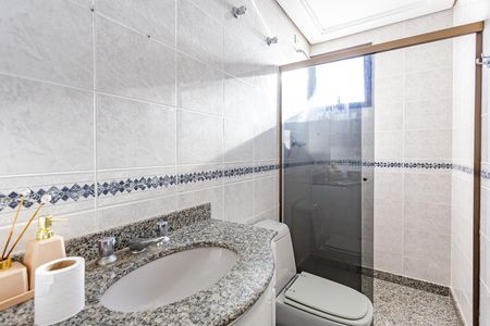 Apartamento à venda com 114m², 2 quartos e 2 vagas Apartamento à venda com 114m², 2 quartos e 2 vagasBanheiro Social