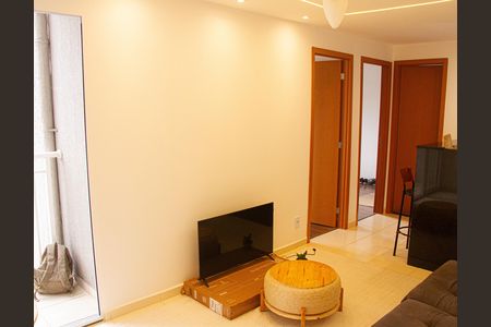 Detalhe Sala de apartamento para alugar com 2 quartos, 45m² em Guaratiba, Rio de Janeiro