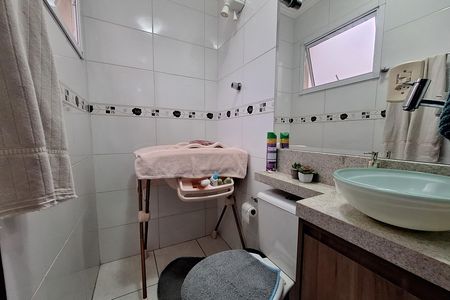 Apartamento à venda com 54m², 2 quartos e 1 vaga Apartamento à venda com 54m², 2 quartos e 1 vagaBanheiro Corredor