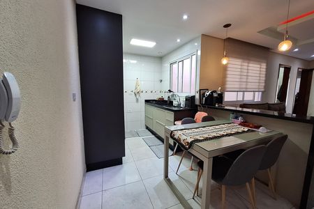 Apartamento à venda com 54m², 2 quartos e 1 vaga Apartamento à venda com 54m², 2 quartos e 1 vagaSala de Jantar