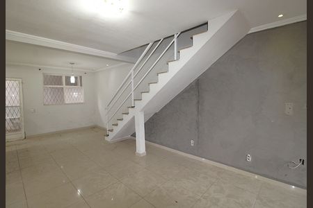 Sala de casa para alugar com 3 quartos, 180m² em Anchieta, Nilópolis