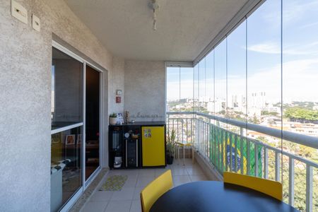 Apartamento à venda com 82m², 3 quartos e 2 vagasVaranda