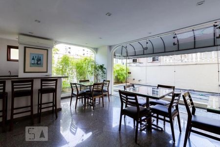 Apartamento à venda com 125m², 2 quartos e 1 vagaÁrea comum