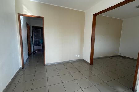 Sala de casa para alugar com 2 quartos, 200m² em Jardim Leal, Duque de Caxias