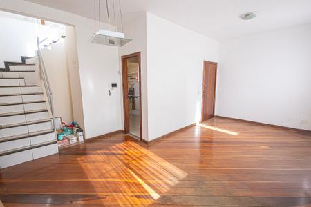 sala de apartamento para alugar com 4 quartos, 130m² em Santa Amelia, Belo Horizonte