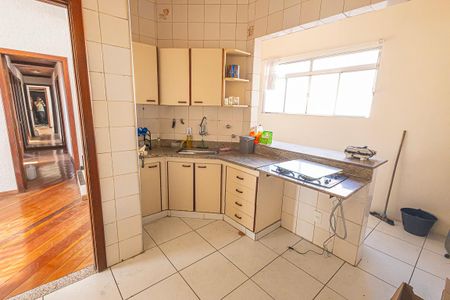 Apartamento para alugar com 130m², 4 quartos e 3 vagas Apartamento para alugar com 130m², 4 quartos e 3 vagasCozinha