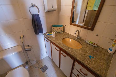 Apartamento para alugar com 130m², 4 quartos e 3 vagas Apartamento para alugar com 130m², 4 quartos e 3 vagasBanheiro da suíte