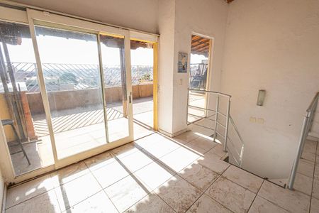 Apartamento para alugar com 130m², 4 quartos e 3 vagas Apartamento para alugar com 130m², 4 quartos e 3 vagasÁrea externa