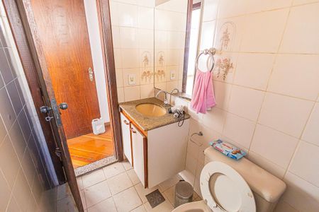Apartamento para alugar com 130m², 4 quartos e 3 vagas Apartamento para alugar com 130m², 4 quartos e 3 vagasBanheiro social