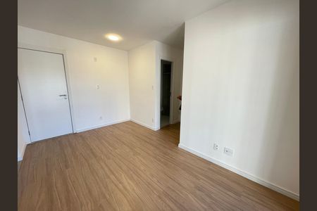 Sala de apartamento para alugar com 2 quartos, 58m² em Caxingui, São Paulo