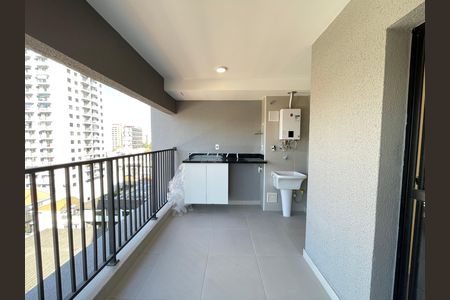 Apartamento para alugar com 58m², 2 quartos e 1 vaga Apartamento para alugar com 58m², 2 quartos e 1 vagaVaranda
