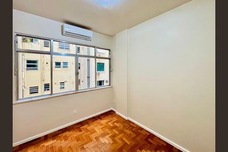 Apartamento para alugar com 60m², 2 quartos e sem vaga