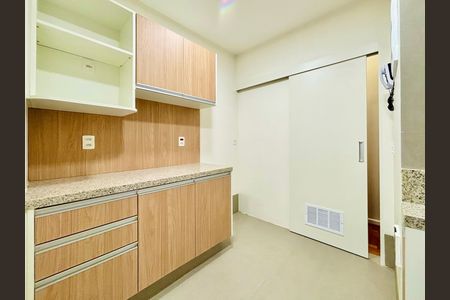 Apartamento para alugar com 60m², 2 quartos e sem vaga