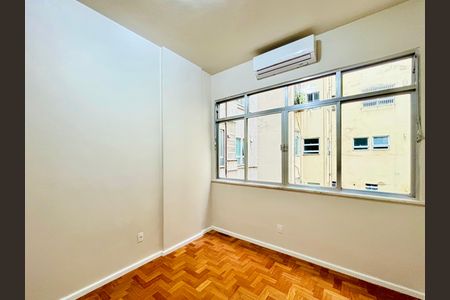 Apartamento para alugar com 60m², 2 quartos e sem vaga