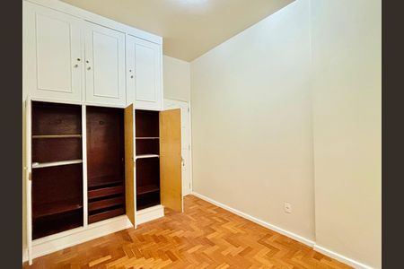 Apartamento para alugar com 60m², 2 quartos e sem vaga