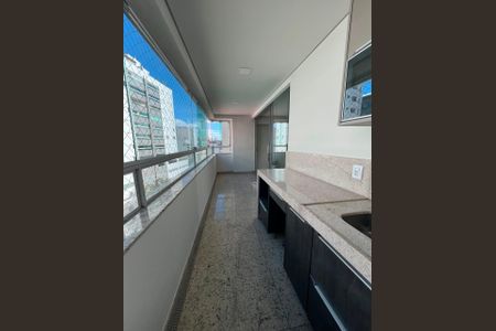 Apartamento para alugar com 135m², 4 quartos e 3 vagasvaranda