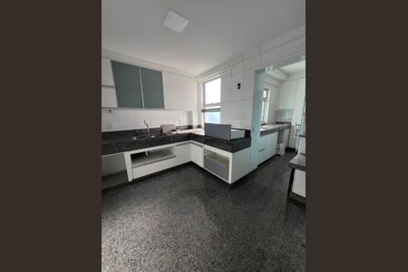 Apartamento para alugar com 135m², 4 quartos e 3 vagascozinha