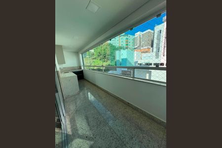 Apartamento para alugar com 135m², 4 quartos e 3 vagasvaranda