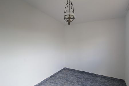Casa para alugar com 200m², 3 quartos e 2 vagasSala