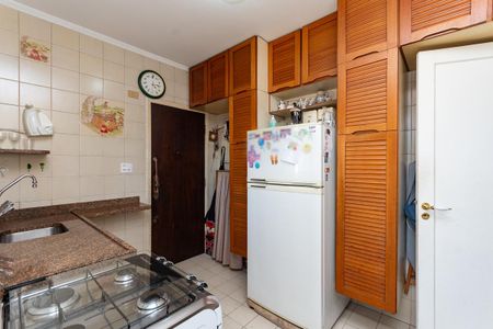 Cozinha de apartamento para alugar com 3 quartos, 90m² em Perdizes, São Paulo