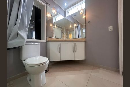 Casa para alugar com 165m², 3 quartos e 2 vagasBanheiro da Suíte