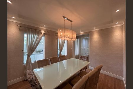 Casa para alugar com 165m², 3 quartos e 2 vagasSala de jantar 