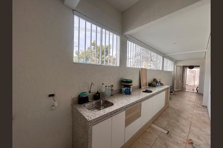 Casa para alugar com 165m², 3 quartos e 2 vagasÁrea de Serviço