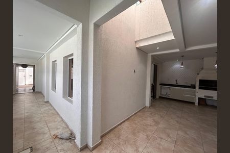 Casa para alugar com 165m², 3 quartos e 2 vagasChurrasqueira 