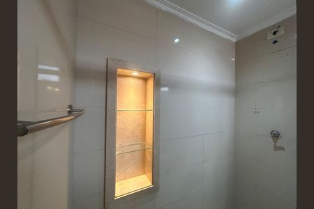 Casa para alugar com 165m², 3 quartos e 2 vagasBanheiro da Suíte