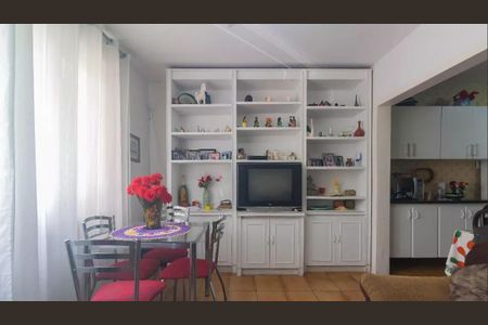 Casa à venda com 5 quartos, 140m² em Chácara Japonesa, São Paulo
