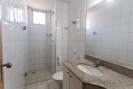 Apartamento para alugar com 64m², 2 quartos e 2 vagas Apartamento para alugar com 64m², 2 quartos e 2 vagasBanheiro Social