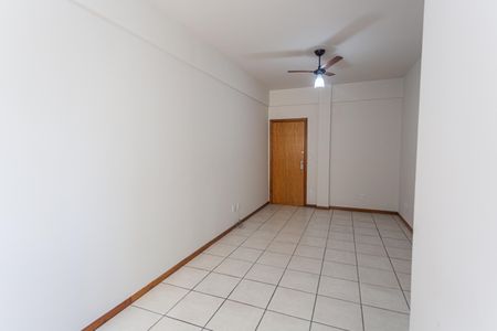 Sala de apartamento para alugar com 2 quartos, 64m² em Funcionários, Belo Horizonte