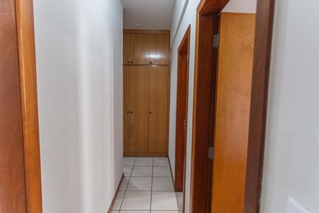 Apartamento para alugar com 64m², 2 quartos e 2 vagas Apartamento para alugar com 64m², 2 quartos e 2 vagasCorredor