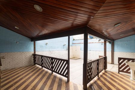 Casa à venda com 200m², 3 quartos e 5 vagas Casa à venda com 200m², 3 quartos e 5 vagasÁrea externa