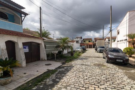 Casa à venda com 200m², 3 quartos e 5 vagas Casa à venda com 200m², 3 quartos e 5 vagasVista da Rua