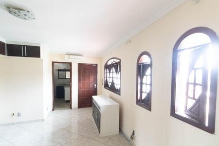 Casa à venda com 200m², 3 quartos e 5 vagas Casa à venda com 200m², 3 quartos e 5 vagasQuarto 3